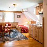 Hotel Scharfegger's Raxalpenhof - Zuhause Am Land 4*
