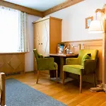 Hotel Scharfegger's Raxalpenhof - Zuhause Am Land