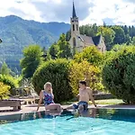 Hotel Scharfegger's Raxalpenhof - Zuhause Am Land
