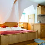 Scharfegger's Raxalpenhof - Zuhause Am Land Hotel