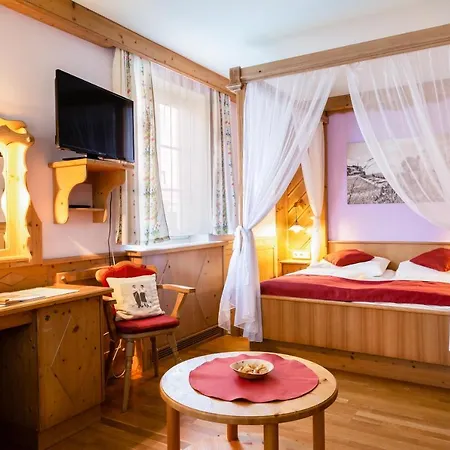 Hotel Scharfegger's Raxalpenhof - Zuhause Am Land Reichenau