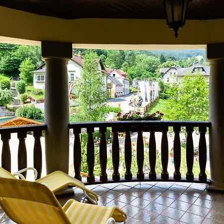 Scharfegger's Raxalpenhof - Zuhause Am Land 4*