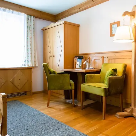 Hotel Scharfegger's Raxalpenhof - Zuhause Am Land