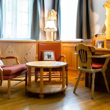 Scharfegger's Raxalpenhof - Zuhause Am Land 4*