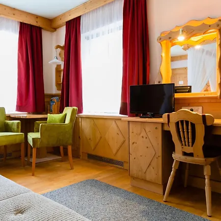 Hotel Scharfegger's Raxalpenhof - Zuhause Am Land