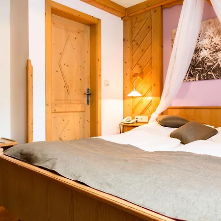 Hotel Scharfegger's Raxalpenhof - Zuhause Am Land