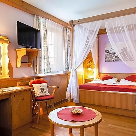 Scharfegger's Raxalpenhof - Zuhause Am Land 4*