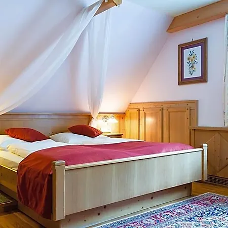 Otel Scharfegger's Raxalpenhof - Zuhause Am Land 4*
