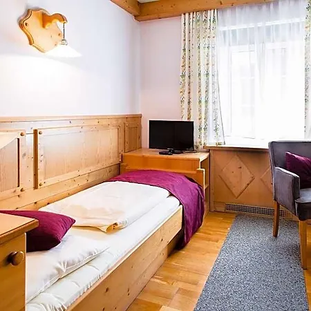 Hotel Scharfegger's Raxalpenhof - Zuhause Am Land