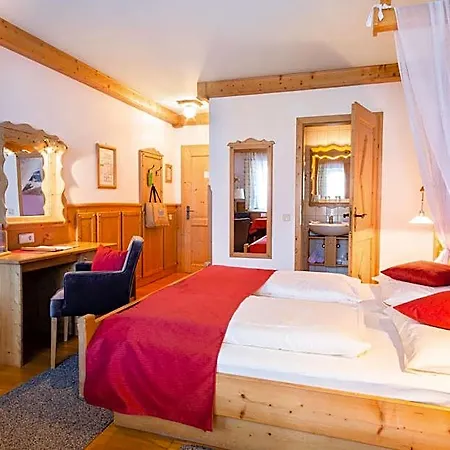 Scharfegger's Raxalpenhof - Zuhause Am Land Hotel 4*